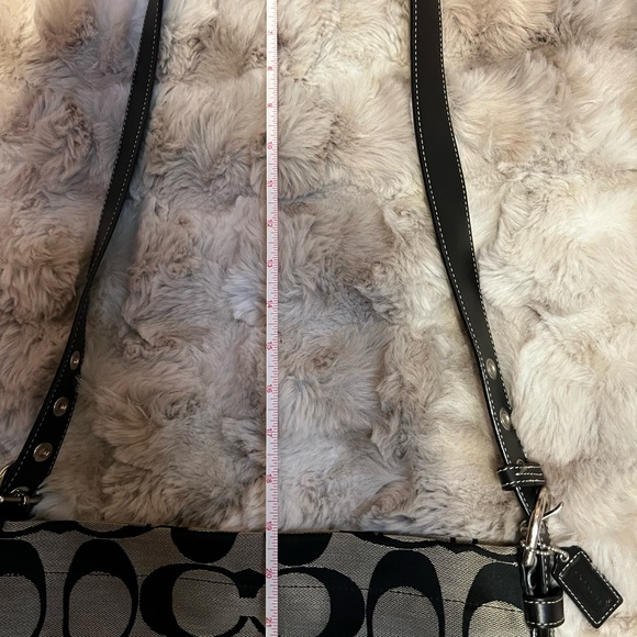 Coach Signature Black Canvas Bag - Picture 4 of 12
